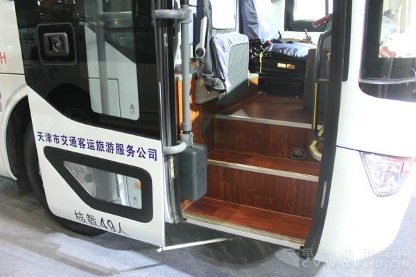 宇通ZK6115BEV純電動(dòng)客車 (6).jpg