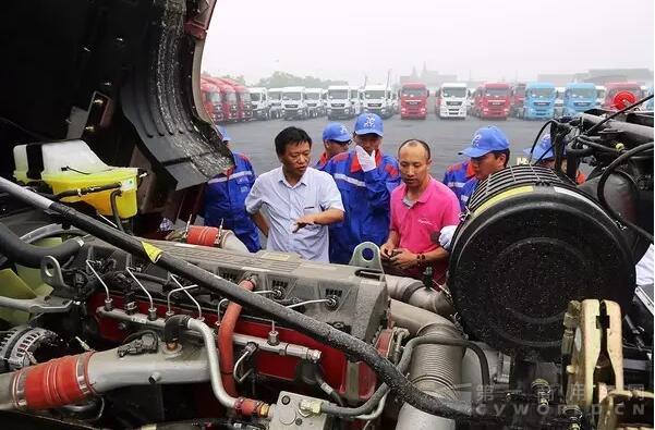 奔馳轎運物流指定用車，20臺歐曼GTL隆重交車3.jpg