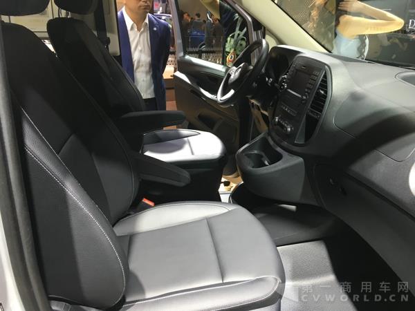 奔馳 New Vito 7.jpg