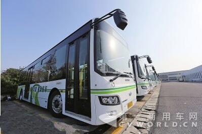 上海：崇明區(qū)65輛純電動(dòng)車年底前“上崗”.jpg