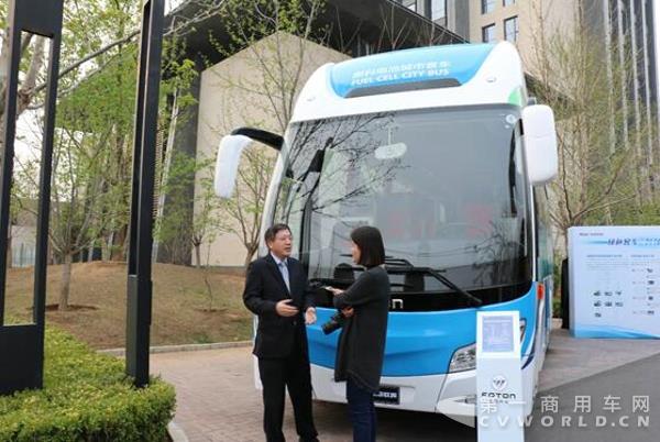 福田汽車歐輝客車事業(yè)部副總經(jīng)理、國內(nèi)營銷公司總經(jīng)理 劉國強(qiáng)先生接受采訪.jpg