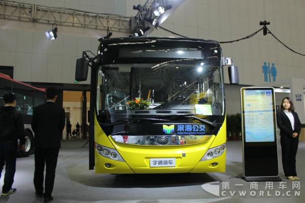 宇通ZK6105CHEVPG電動公交.jpg