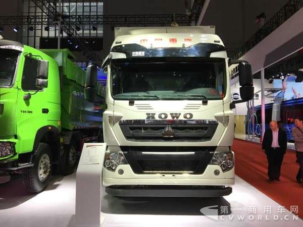 重汽HOWO牽引車 (2).jpg