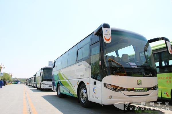 中通LCK6906H5A1已成為國(guó)內(nèi)旅游市場(chǎng)的“當(dāng)紅小生.jpg