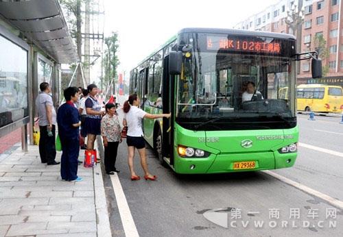 廣安開展客運公交車專項安全大檢查.jpg