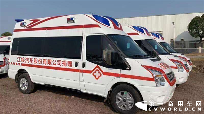 江鈴福特全順負(fù)壓救護(hù)車.png