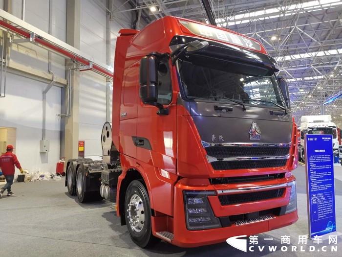 重汽豪沃TH7 6×4牽引車（豪華版），重汽MT13國六燃?xì)鈾C(jī)2.jpg