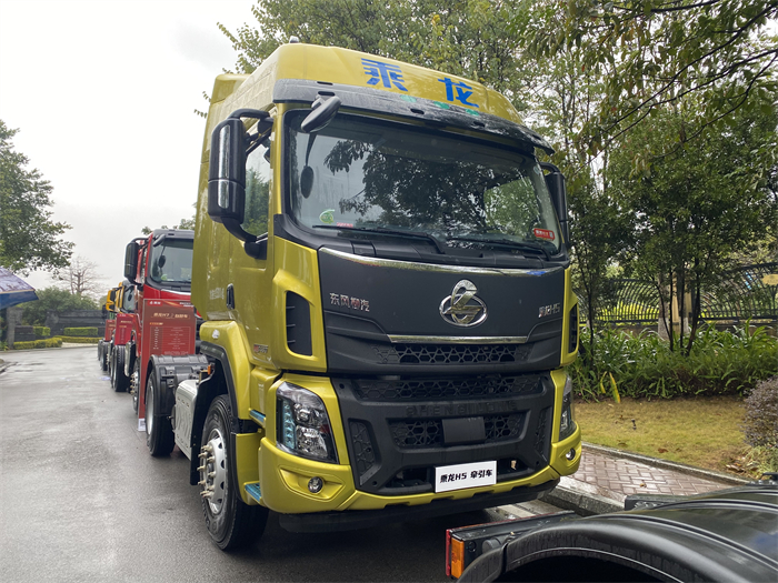 乘龍H5 430馬力牽引車.JPG