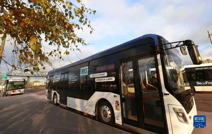 中車電動智能駕駛公交車在法國載客試運營.jpg