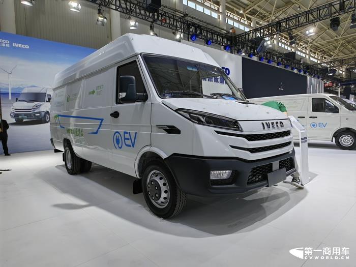 南京依維柯全新得意EV.jpg