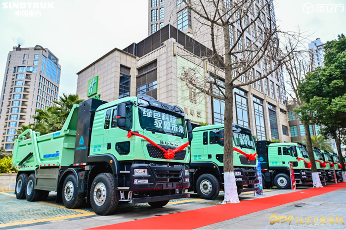 中國(guó)重汽新能源 612kWh 渣土車上市發(fā)布會(huì)3.png