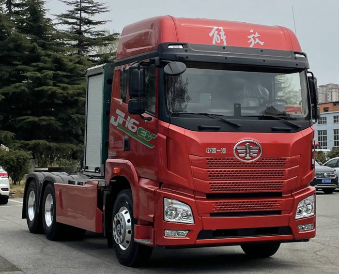 解放CA4259P26T1BEVA80純電動(dòng)牽引車，今年一季度長(zhǎng)治市銷量第二.jpg