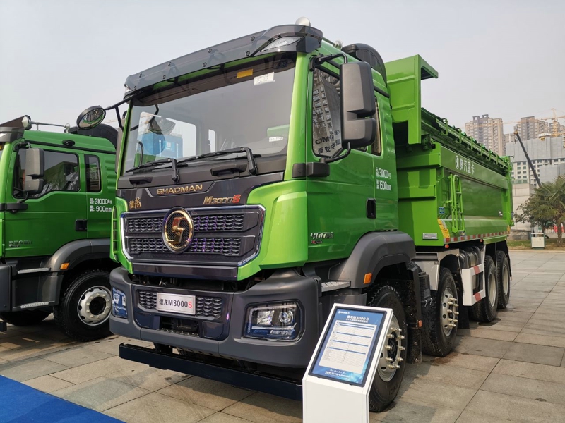 德龍M3000 S 8×4城建標(biāo)準(zhǔn)版自卸車